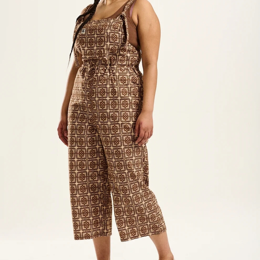 NWT LE Lucy and Yak Emmy Dungarees Yuka Print